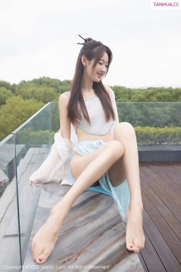 唐安琪  [XiuRen]高清写真图 2022.01.04 No.4421 唐安琪第30张图片